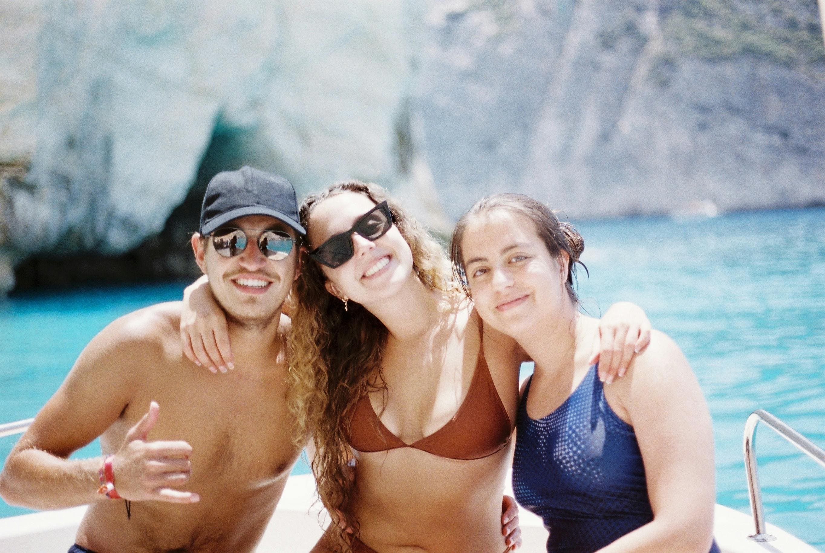 Amigos en cubierta